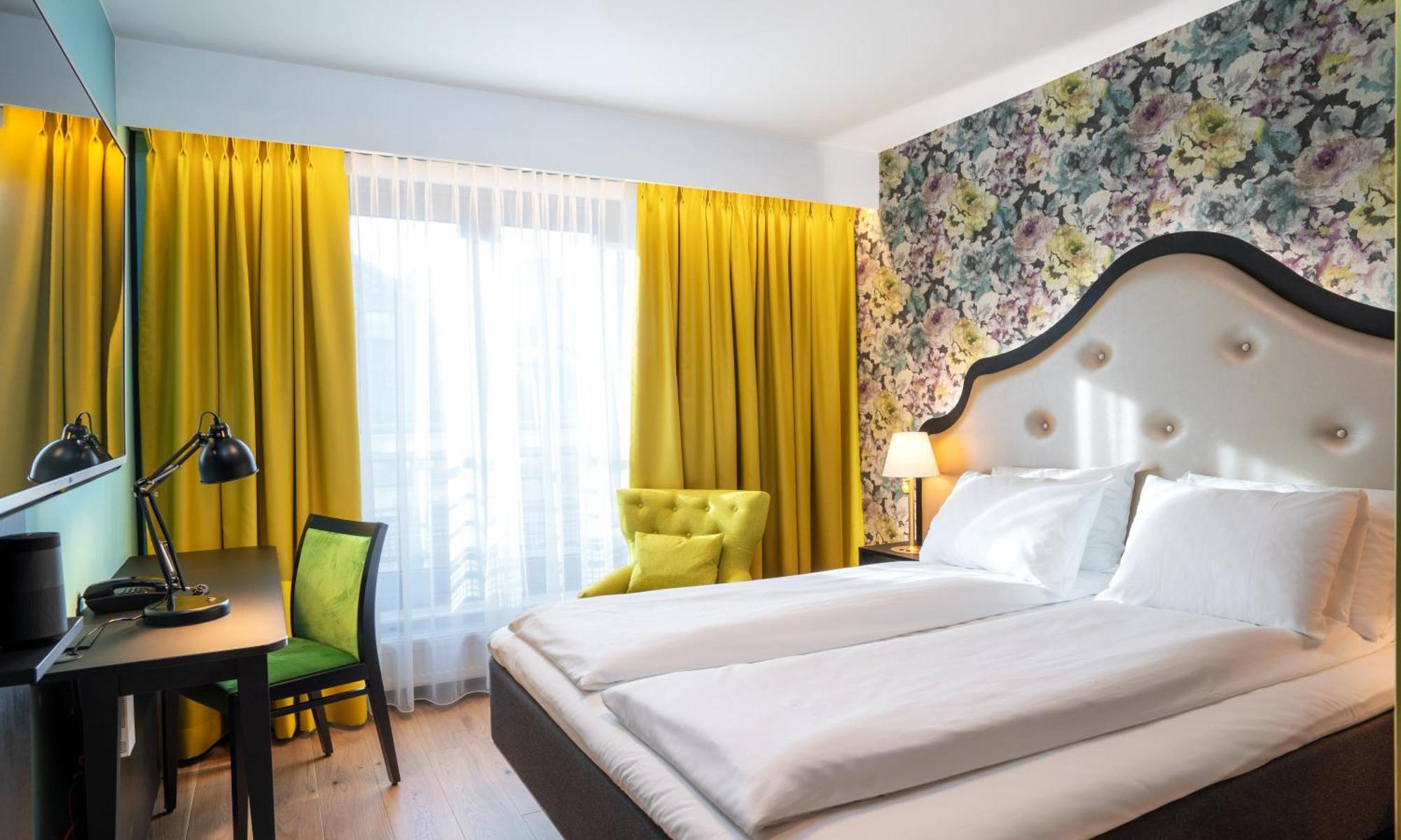 Double Room,1709746958:JPEG